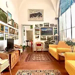 Charme E Storia Apartment In Brescia Center 布雷西亚